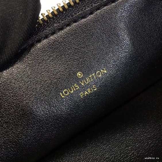 WIS POCHETTE FÉLICIE Louis Vuitton 0321